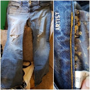AE artists long distressed jeans